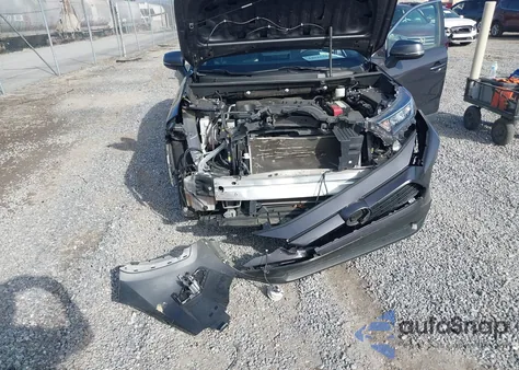 2019 Toyota Rav4 Xle z USA, uszkodzony, nr VIN 2T3W1RFV4KW046427